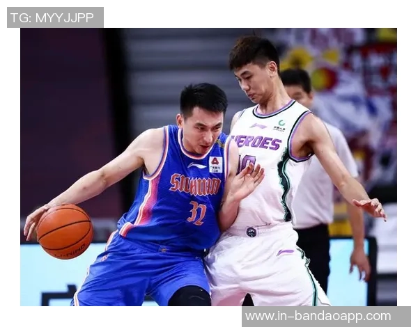 鲁媒评论陈培东逐渐恢复状态鲍威尔表现起伏不定需加强稳定性