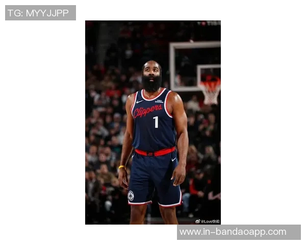 哈登三节表现平平首节独得14分全场贡献19分6篮板8助攻